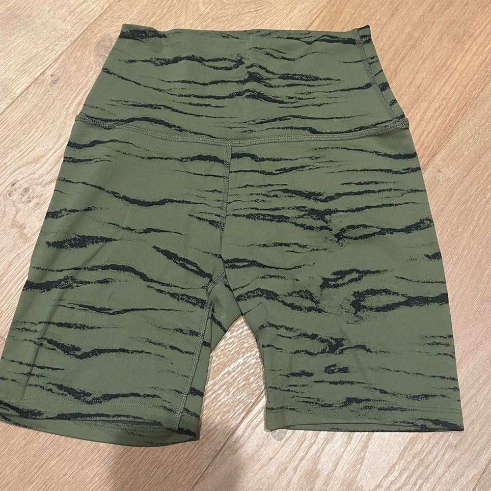 beyond yoga biker shorts
